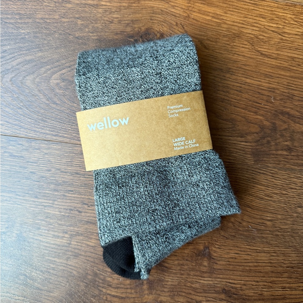 Willow Onyx Twist Compression Socks